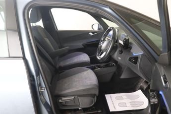 Volkswagen ID.3 Pro 58kWh Life Auto 5dr