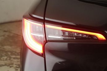 Toyota Corolla 1.8 VVT-h Design Touring Sports CVT Euro 6 (s/s) 5dr