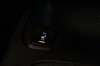 Toyota Corolla 1.8 VVT-h Design Touring Sports CVT Euro 6 (s/s) 5dr