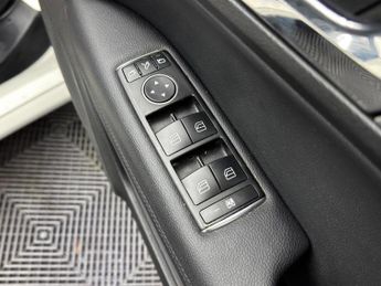 Mercedes-Benz E Class 3.0 E350 CDI V6 BlueEfficiency Sport Cabriolet G-Tronic Euro 5 2