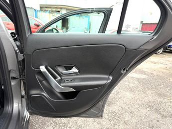 Mercedes-Benz A Class 1.5 A180d Sport 7G-DCT Euro 6 (s/s) 5dr