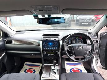 Toyota Camry 2.5 G-Package Petrol/Hybrid Saloon 4dr
