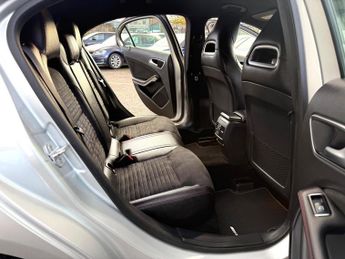 Mercedes-Benz A Class 2.1 A200d AMG Line 7G-DCT Euro 6 (s/s) 5dr