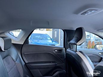 Renault Captur 1.6 E-TECH techno Auto Euro 6 (s/s) 5dr