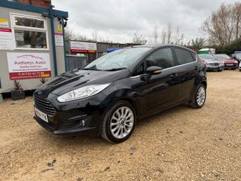 Ford Fiesta 1.0T EcoBoost Titanium X Euro 5 (s/s) 5dr