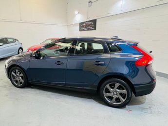 Volvo V40 Cross Country 1.6 D2 Lux Powershift Euro 5 (s/s) 5dr