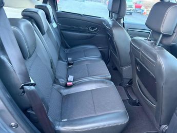 Renault Scenic 1.5 dCi Dynamique TomTom EDC Euro 5 5dr