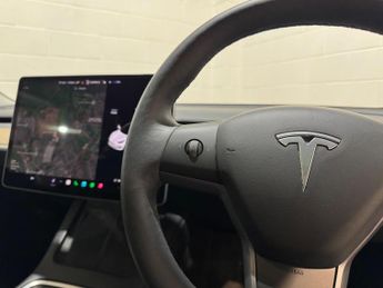 Tesla Model 3 Standard Range Plus Auto RWD 4dr