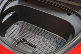 Tesla Model 3 Standard Range Plus Auto RWD 4dr