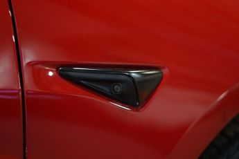 Tesla Model 3 Standard Range Plus Auto RWD 4dr