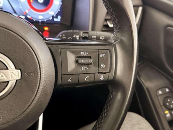 Nissan Qashqai 1.3 DIG-T MHEV N-Connecta SUV 5dr Petrol Hybrid Manual Euro 6 (s