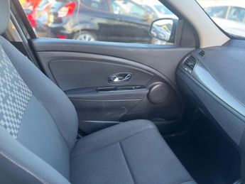 Renault Megane 1.5 dCi Expression + Euro 5 (s/s) 5dr