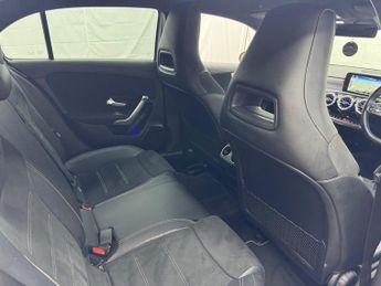 Mercedes-Benz A Class 1.3 A180 AMG Line Edition (Executive) 7G-DCT Euro 6 (s/s) 5dr