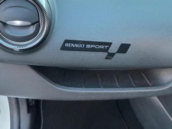 Renault Clio 1.6 TCe Renaultsport Nav Trophy Auto Euro 6 (s/s) 5dr