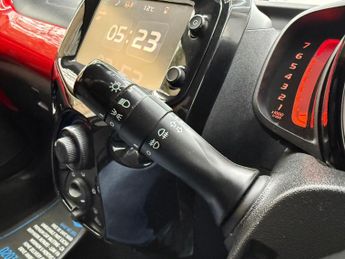 Toyota AYGO 1.0 VVT-i x-pression Euro 6 5dr