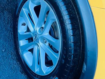 Nissan Juke 1.6 Acenta Premium XTRON Euro 5 5dr