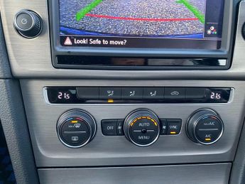 Volkswagen Golf 1.2 TSI BlueMotion Tech S DSG Euro 5 (s/s) 5dr