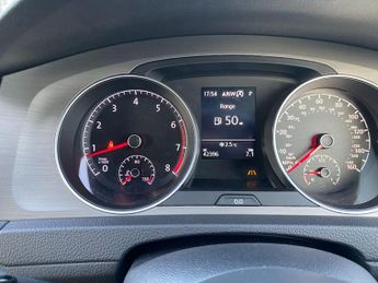 Volkswagen Golf 1.2 TSI BlueMotion Tech S DSG Euro 5 (s/s) 5dr