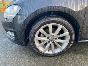 Volkswagen Golf 1.2 TSI BlueMotion Tech S DSG Euro 5 (s/s) 5dr