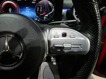 Mercedes-Benz CLA 1.3 CLA250e 15.6kWh AMG Line (Premium Plus) Coupe 8G-DCT Euro 6 