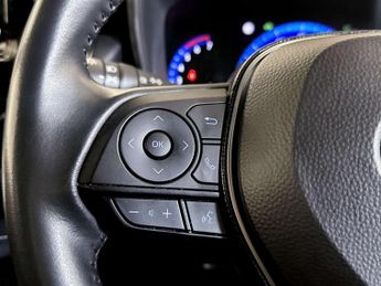 Toyota Corolla 1.8 VVT-h GPF Icon Tech Hatchback 5dr Petrol Hybrid CVT Euro 6 (