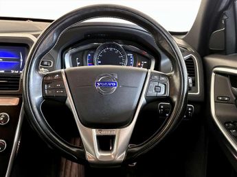 Volvo XC60 2.0 D4 R-Design Nav SUV 5dr Diesel Auto Euro 6 (s/s) (190 ps)