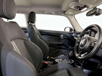 MINI Electric Hatch Cooper SE 32.6kWh Level 1 Hatchback 3dr Electric Auto (184 ps)