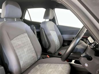Volkswagen ID.3 Pro Performance 58kWh Life Hatchback 5dr Electric Auto (204 ps)