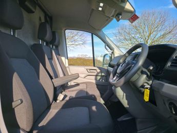 Volkswagen Crafter 2.0 TDI CR35 Trendline FWD MWB Euro 6 (s/s) 5dr