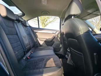 Skoda Octavia 1.4 TSI Elegance DSG Euro 5 (s/s) 5dr