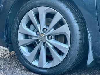 Toyota Auris 1.8 VVT-h Excel CVT Euro 5 (s/s) 5dr