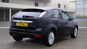 Ford Focus 1.6 Titanium 5dr
