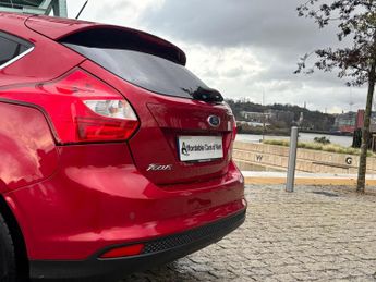 Ford Focus 1.6 Titanium Powershift Euro 5 5dr