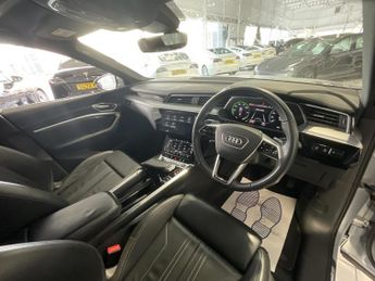 Audi E-Tron S LINE 55 QUATTRO