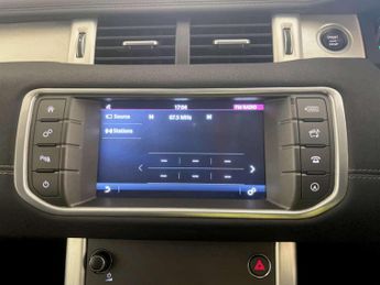 Land Rover Range Rover Evoque 2.0 TD4 SE Tech SUV 5dr Diesel Manual 4WD Euro 6 (s/s) (180 ps)