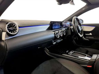 Mercedes-Benz A Class 1.3 A200h MHEV AMG Line (Executive) 7G-DCT Euro 6 (s/s) 4dr