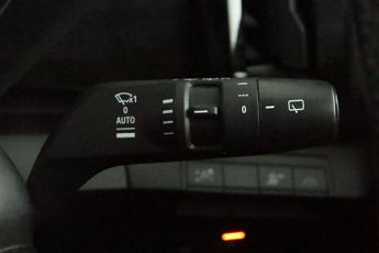 Renault Megane E-Tech 60kWh iconic Auto 5dr (optimum charge)