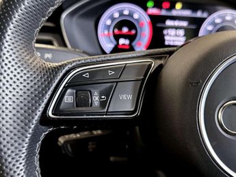 Audi A4 Avant 2.0 TFSI 35 Black Edition Estate 5dr Petrol S Tronic Euro 6 (s/s