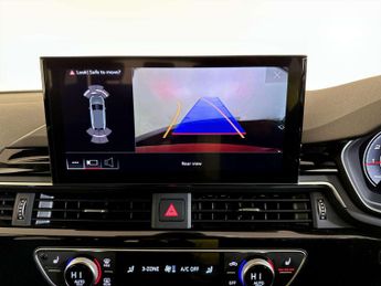 Audi A4 Avant 2.0 TFSI 35 Black Edition Estate 5dr Petrol S Tronic Euro 6 (s/s