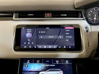 Land Rover Range Rover Velar 2.0 D240 R-Dynamic SE Auto 4WD Euro 6 (s/s) 5dr