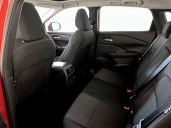 Nissan Qashqai 1.3 DIG-T MHEV N-Connecta Euro 6 (s/s) 5dr