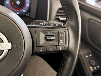 Nissan Qashqai 1.3 DIG-T MHEV N-Connecta Euro 6 (s/s) 5dr