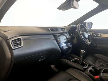 Nissan Qashqai 1.3 DIG-T Tekna+ SUV 5dr Petrol Manual Euro 6 (s/s) (140 ps)