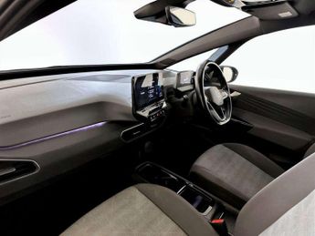 Volkswagen ID.3 Pure Performance 45kWh City Auto 5dr
