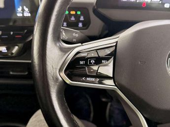 Volkswagen ID.3 Pure Performance 45kWh City Auto 5dr
