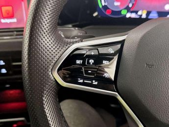 Volkswagen Golf 1.4 TSI 13kWh GTE DSG Euro 6 (s/s) 5dr