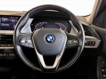 BMW 1 Series 2.0 118d SE (LCP) Hatchback 5dr Diesel Manual Euro 6 (s/s) (150 