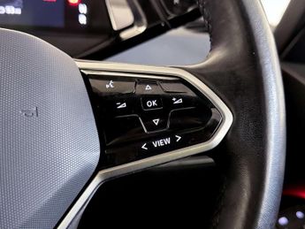 Volkswagen ID.3 Pro Performance 58kWh Life Hatchback 5dr Electric Auto (204 ps)