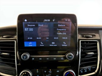 Ford Transit Custom 2.0 320 EcoBlue Limited Crew Van Double Cab 5dr Diesel Auto L2 H