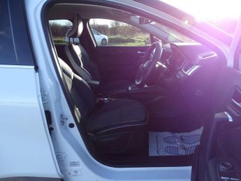 Renault Captur 1.3 TCe SE Edition EDC Euro 6 (s/s) 5dr